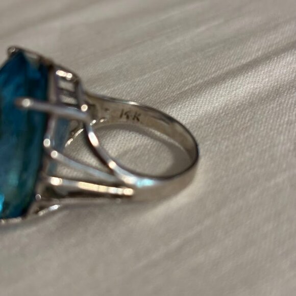 Beautiful 61ct Checker Board Sky Blue Topaz in 14k White Gold - size 9.5 - Picture 6 of 16